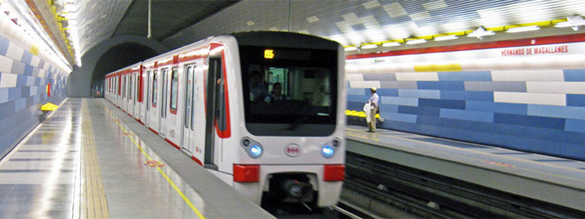 Inclusión en el Metro: presentan proyecto de intérprete de lengua de señas para permitir viajes más accesibles